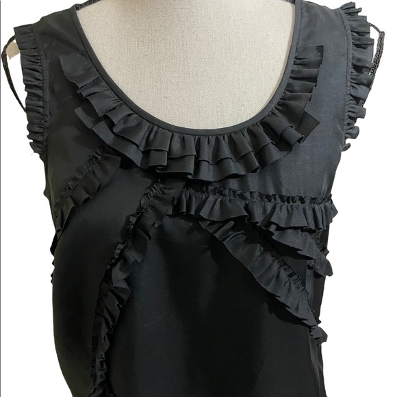 J crew womens blouse silk ruffles size 4. Black zipper on side. Sleeveless - Picture 2 of 11